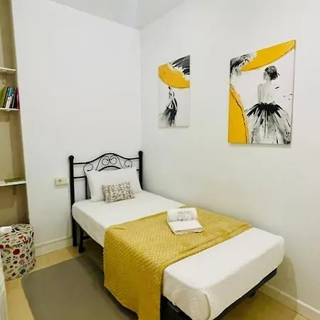 Carrerahouses Benilde Con Garaje Appartement *