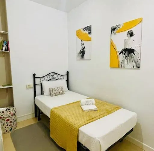 Carrerahouses Benilde Con Garaje Apartman *